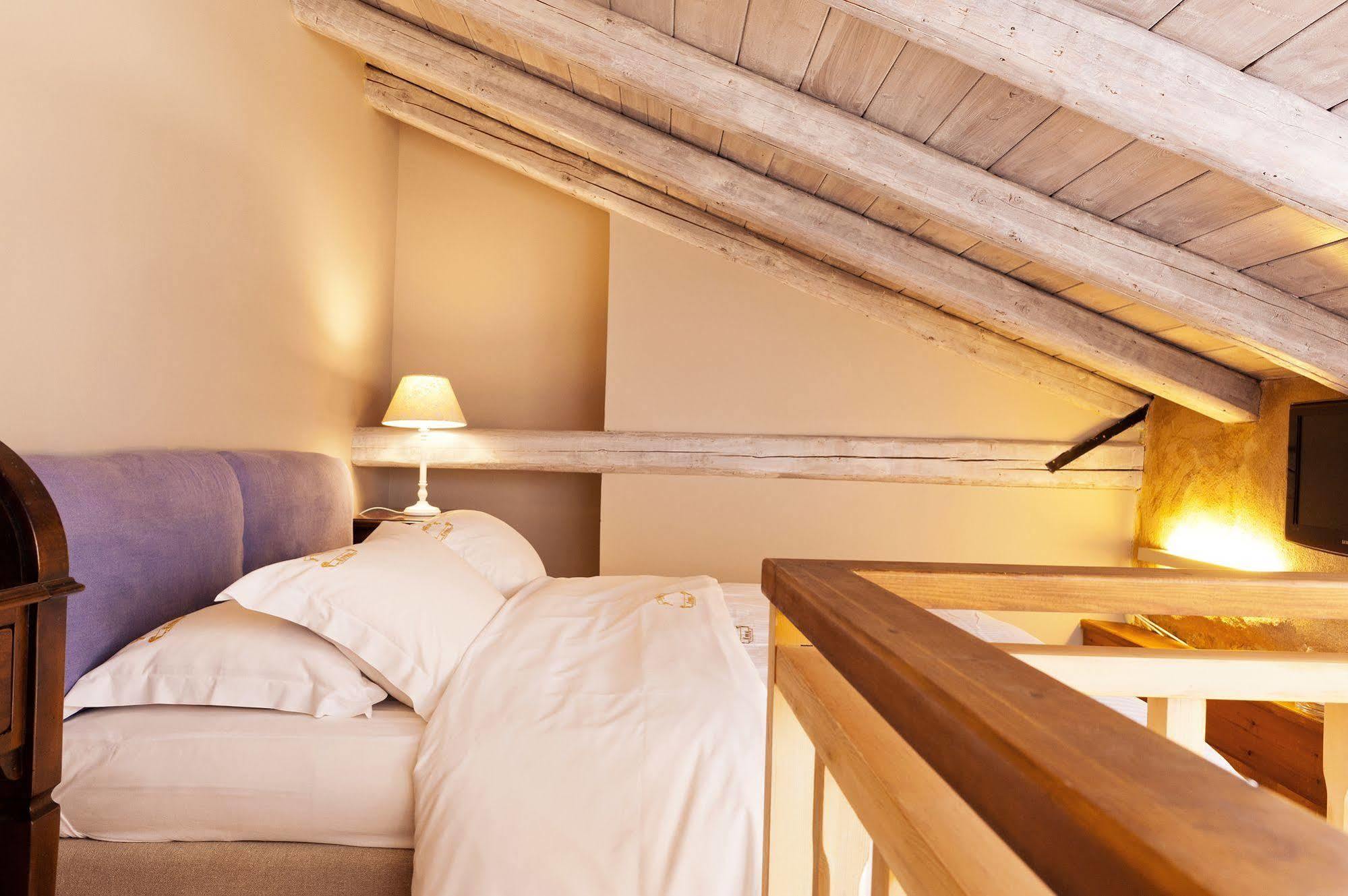 Kyrimai Hotel Jeroliménas Eksteriør bilde